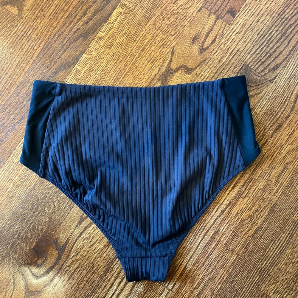 Athleta Black Ribbed High Waisted Swim Bottoms - Size Small - Picture 4 of 4